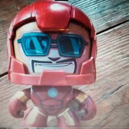 IRON MAN