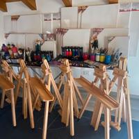 Kit pittura: cavalletti, tele, acrilici, pennelli