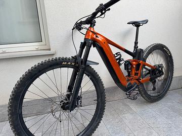 E-MTB GIANT TRANCE-X E+1 PRO 800Wh Taglia M, 29".