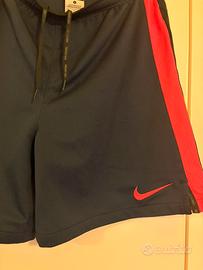 Pantaloncini corti  Nike sportivi