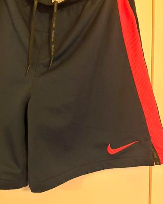 Pantaloncini corti  Nike sportivi
