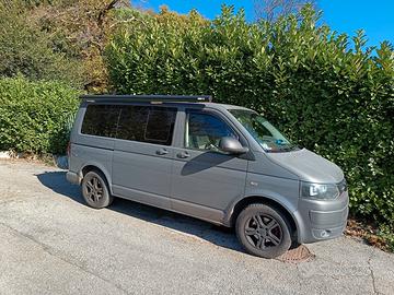 VOLKSWAGEN Caravelle/Multivan - 2012