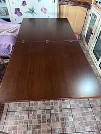 Tavolo allungabile in legno