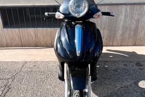 Beverly 500 ( scam con Quad pari prezzo)