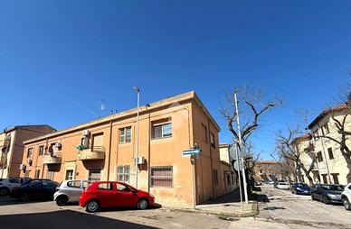 2 LOCALI A SASSARI