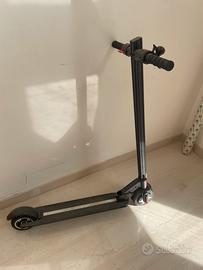 Monopattino elettrico pieghevole FR-6  i19 200W