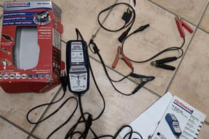 mantenitore batteria moto