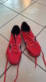 scarpe chiodate da corsa atletica