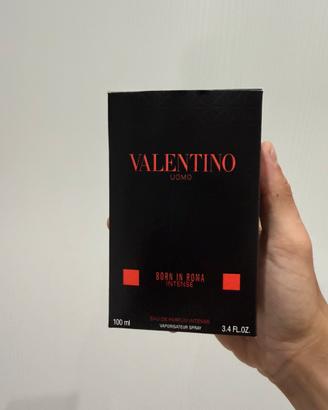 Profumo valentino born in roma intense