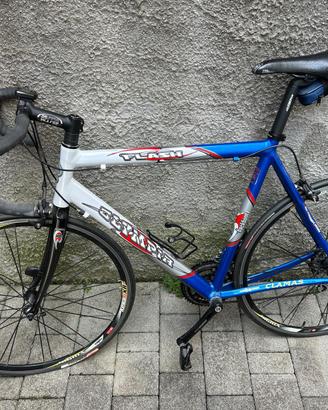 Bici da strada Olympia Flash