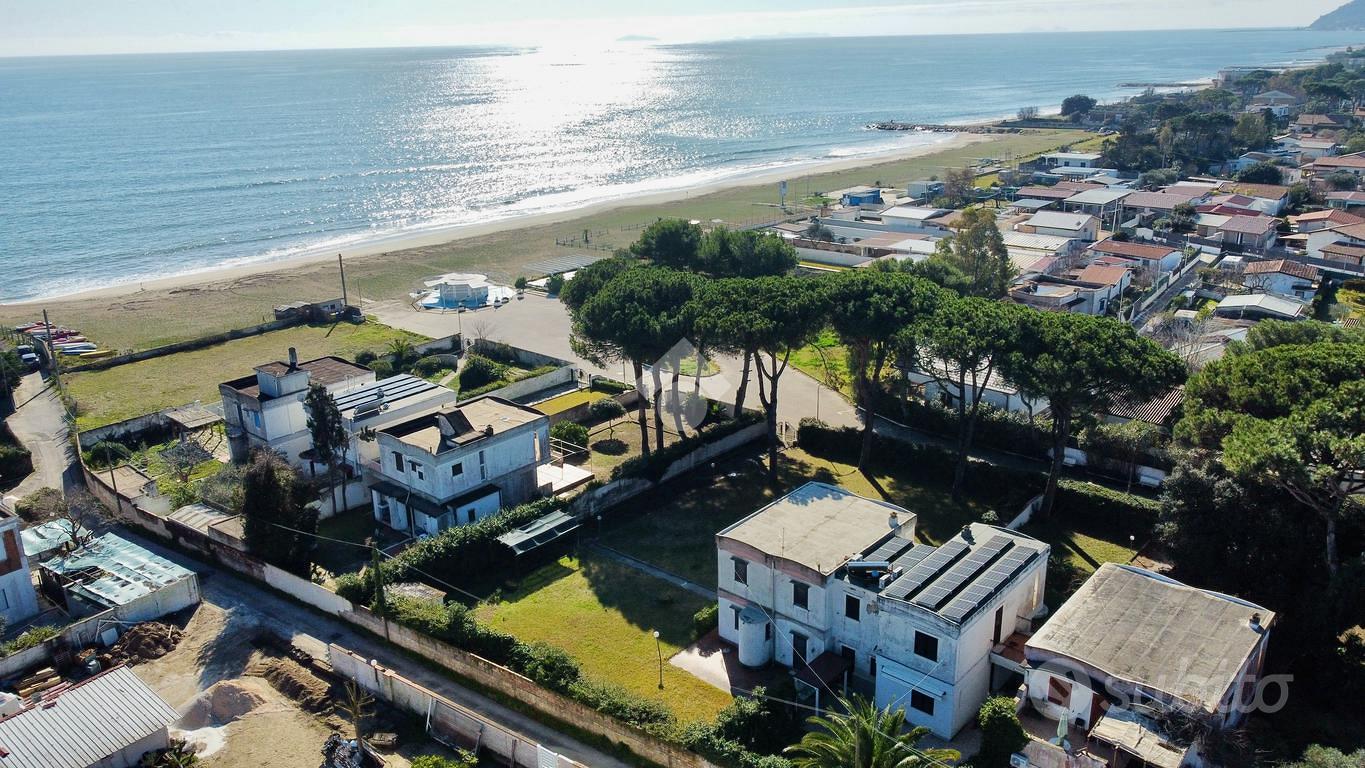 VILLA SINGOLA A TERRACINA - View 2