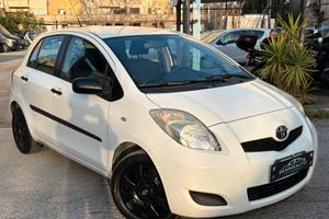 Toyota Yaris 5 Porte  1.0 69Cv 12 MESI DI GARANZIA