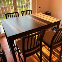Tavolo Ikea con sgabelli