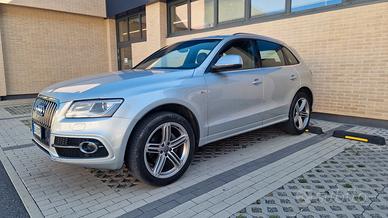 AUDI Q5 SLINE QUATTRO 