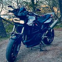 BMW F800r (Akrapovic, borse, blocchetti,faro,stop)