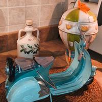 Modellino Artigianale Vintage in metallo Vespa ann