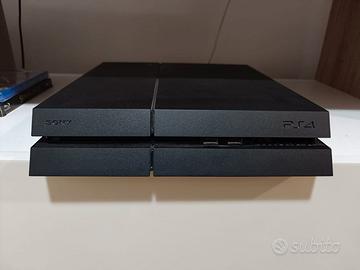 SONY PS4 + controller + 16 giochi