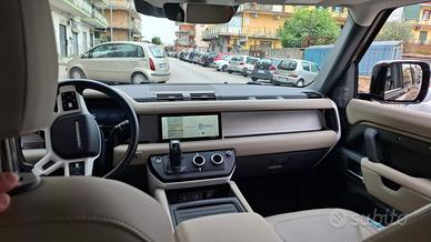 AUTO  LAND ROVR DEFENDER S