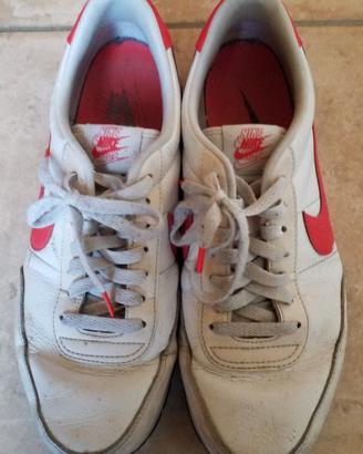  Nike Sneaker 