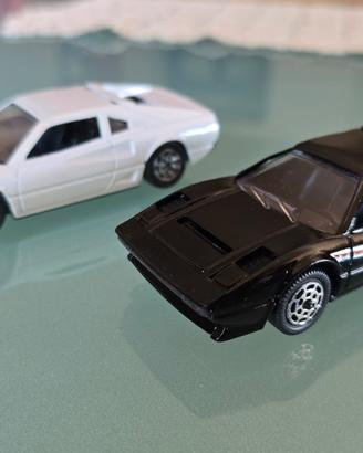Lotto Hot Wheels Ferrari 208 Turbo scala 1/43