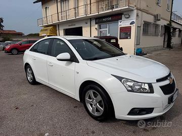Chevrolet Cruze 1.8 5 porte LT GPL