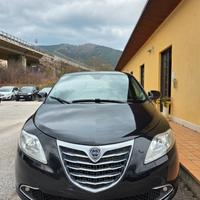 Lancia Ypsilon 0.9 TwinAir 85 CV 5 porte Metano Ec