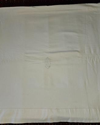 Lenzuola matrimoniali antiche ricamate a mano