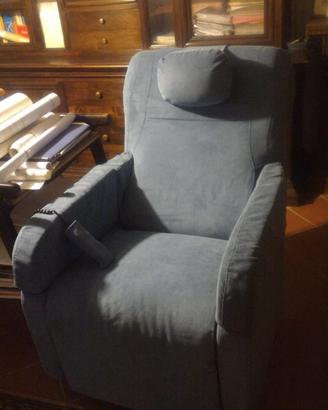 Poltrona alzapersona