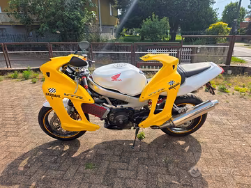 Honda VTR 1000 F