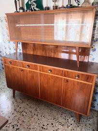 Mobilia per cucina risalente ai primi anni '60