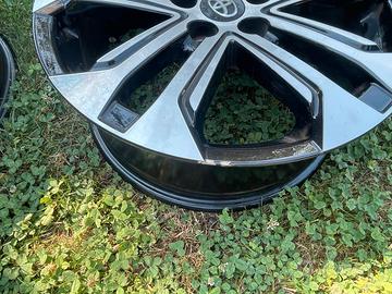 4 cerchioniboriginali toyota per RAV 4 18 pollici