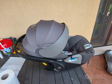 Cybex: base ISOFIX + Seggiolino Cybex Cloud Z