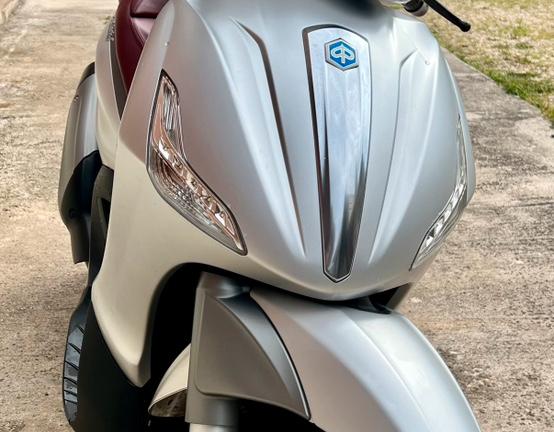 Piaggio Beverly 350
