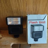 Flash elettronico per macchina fotografica 