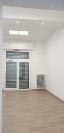 Negozio totalmente ristrutturato