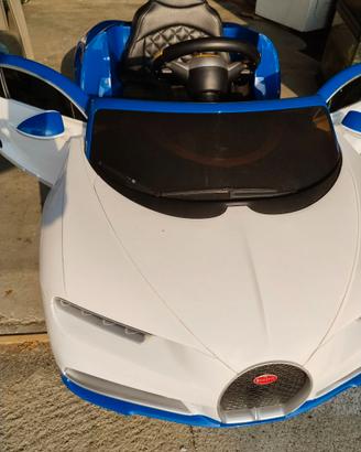 Bugatti Chiron  macchina elettrica