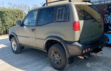 Nissan terrano II 2,7