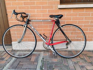 Bicicletta vintage  da corsa benotto anni '80   
