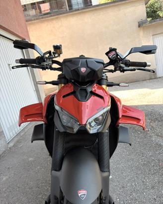 DUCATI STREETFIGHTER V4 S – MAI PISTA