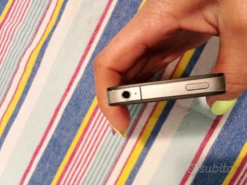 iPhone 4
