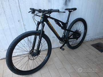Bicicletta MTB Cross Country Rockrider in Carbonio