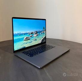 Macbook Pro 16” i7 6-Core 16GB RAM