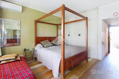 MONOLOCALE A VIAREGGIO