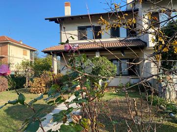 PORZIONE DI BIFAMILIARE A BRUINO