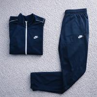 Tuta sportiva Nike (felpa + pantaloni)