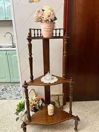 Angoliera artigianale in legno  - pezzo unico