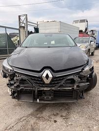 RICAMBI E MOTORE RENAULT CLIO 2022 H4M
