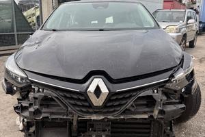 RICAMBI E MOTORE RENAULT CLIO 2022 H4M
