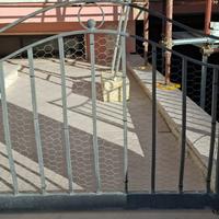 Cancello grande, cancello piccolo e ringhiere