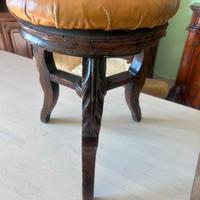 Sgabello per pianoforte antico regolabile